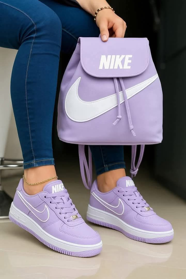 **🔥The Customized Air Force Sneaker" + Matching Shoulder Bag – Reign Supreme in Style 🔥**