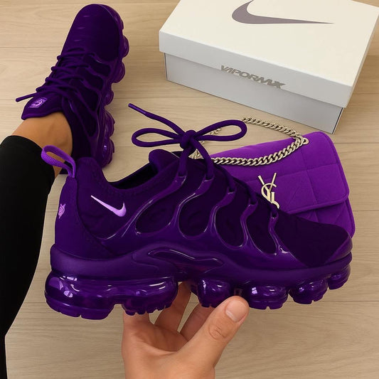 **🔥 The Amazing Customized Vapormax Sneakers " + Matching Shoulder Bag Reign Supreme in Style 🔥**